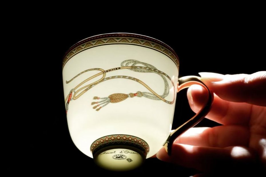 Contact me to give you the best price. plate #dinnerware #tableware #ceramic #porcelain #bowl #factory#supplier#manufacturer#bonechina#finebonechina#royalchina#royalchinaware#chinaware WeChat/WhatsApp: +86 13315546107 ☎️ Email: gentlemantigers@gmail.com Website : www.royalchinaware.com